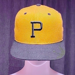 Vtg New Era Purdue 100% wool baseball‎ cap. 17 1/8